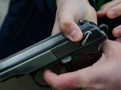 Мужчина в Курской области стрелял по окнам суда