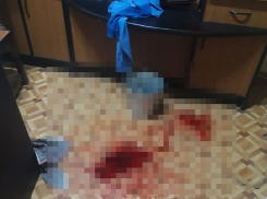 В Курске неизвестный ранил ножом замдиректора УК «Парковая»