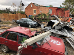 Старовойт обязал главу Льговского района выплатить деньги на ремонт пострадавших при урагане домов
