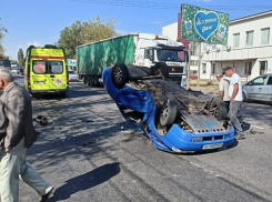 Водитель легковушки погиб в ДТП с мотоциклом в Курске