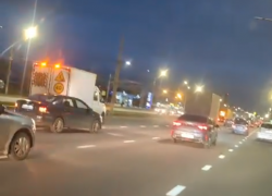 В Курске дорожники устроили транспортный коллапс в вечерний час пик