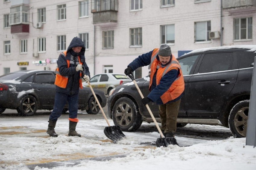 В Курске рассказали о правильной уборке снега во время непогоды