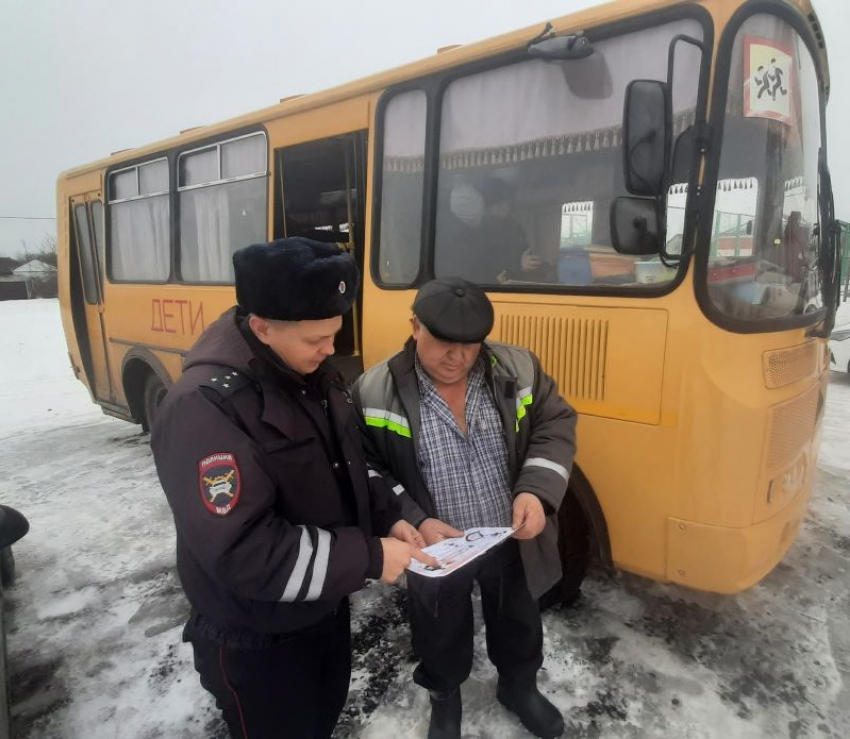 В Курской области из-за метели предлагают отказаться от школьных автобусов