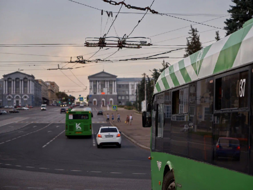 Курск после ракетной атаки покинули 15 приезжих водителей общественного транспорта