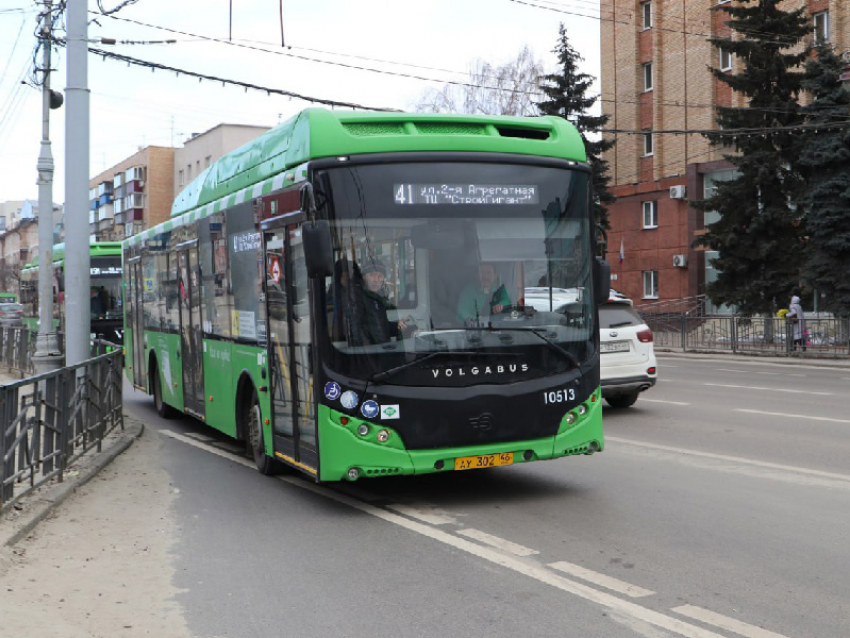 Курянам предложили сменить поездки по трамвайным маршрутам №2 и №3 на автобусные